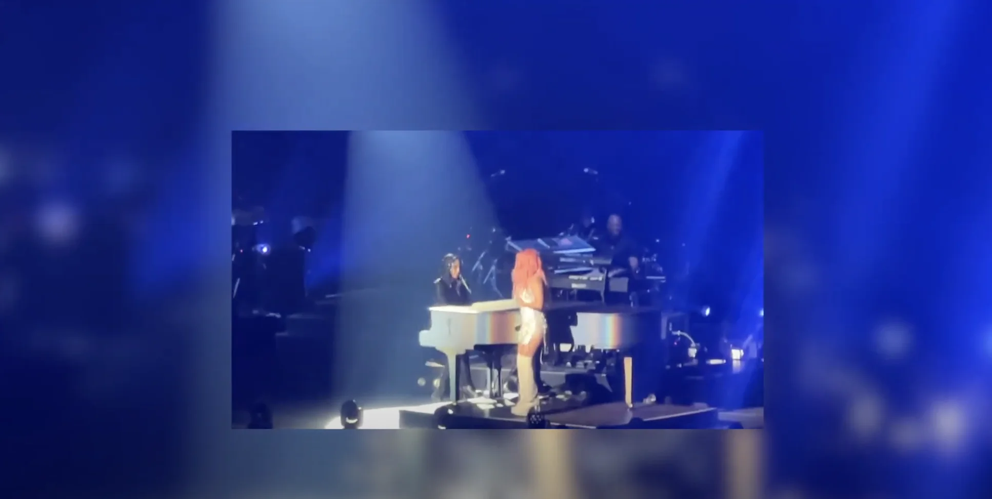 Karol G aprecio de sorpresa en el concierto de Alicia Keys