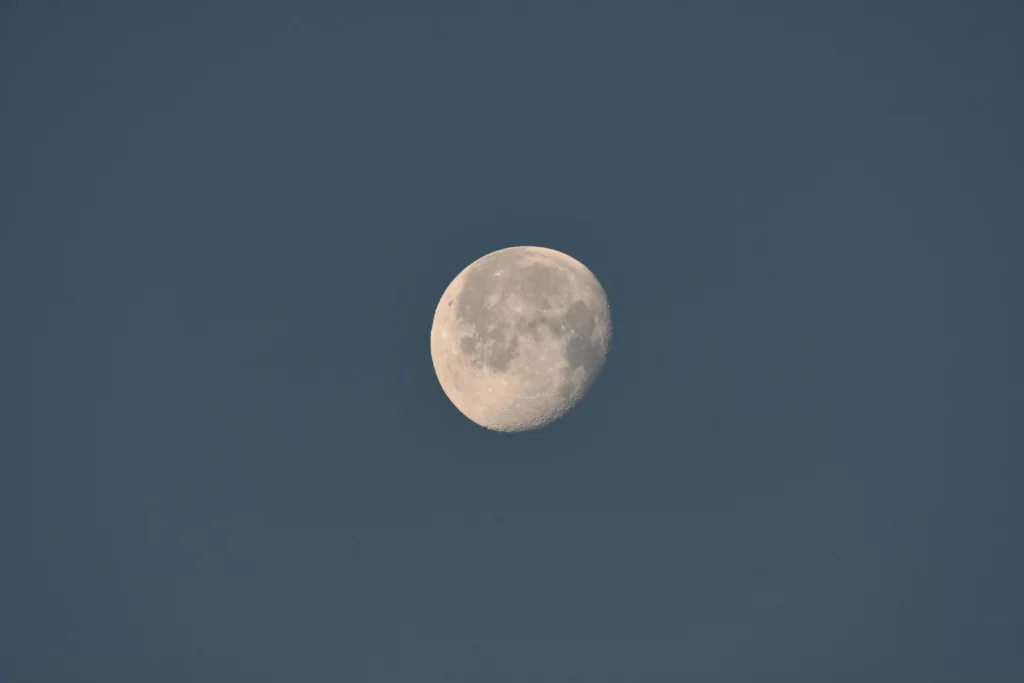 La sonda China Chang’e-6 descubre muestras de lodo en la Luna