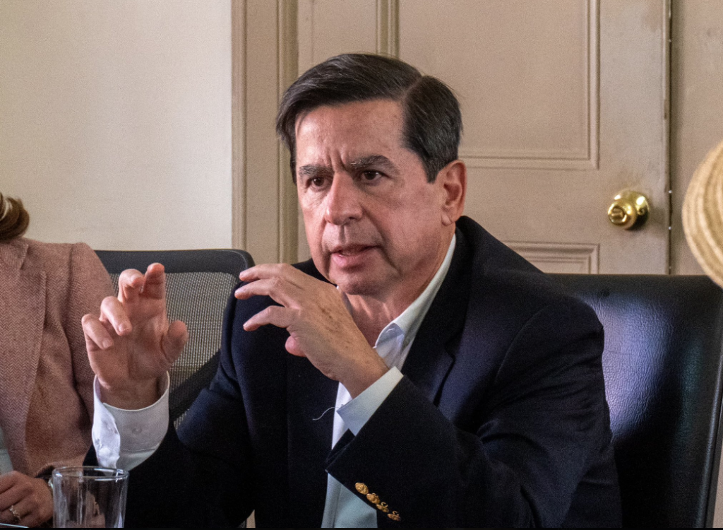 El Gobierno Nacional, a través del Ministerio del Interior, ha respondido a las demandas de la minga indígena que llegó a Bogotá exigiendo una reunión directa con el presidente Gustavo Petro.