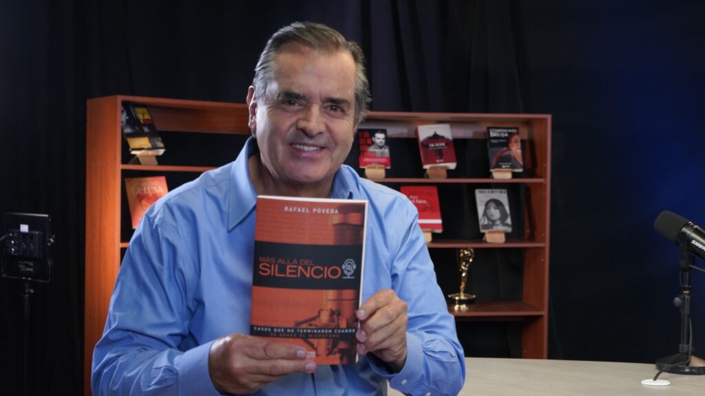 Rafael Poveda presenta su libro Más Allá del Silencio.
