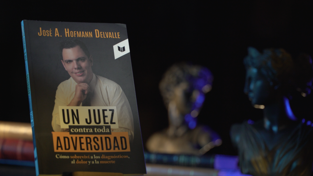 José Alejandro Hofmann, actual Juez de la República, nació con parálisis, aprendió a caminar a los 14 años y hoy enfrenta casos de alto impacto.